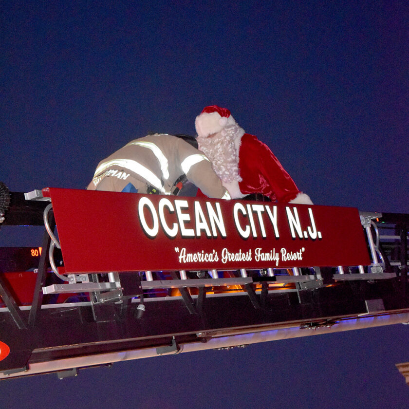 Santa arrives in Ocean City Shore Local Newsmagazine