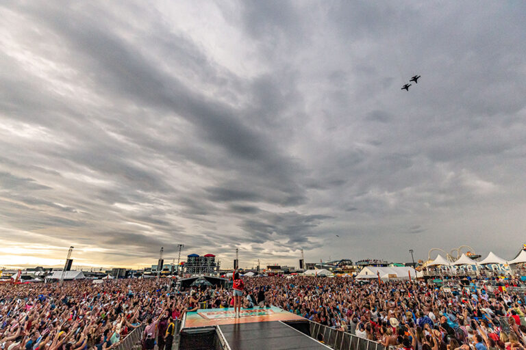Wildwood’s Barefoot Country Music Fest brings a starstudded lineup