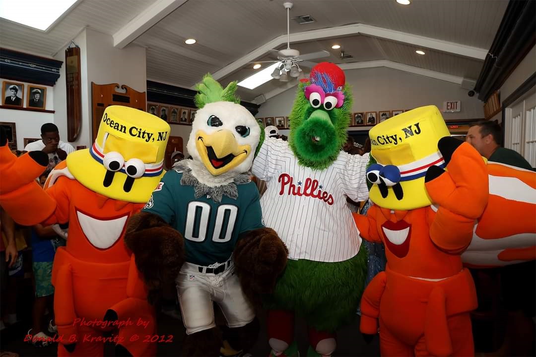 philly eagles mascot
