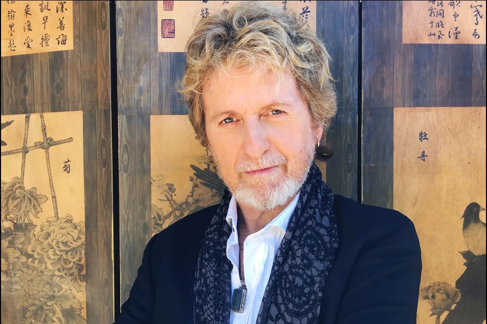 Yes, Jon Anderson is coming to the Jersey Shore with a new band