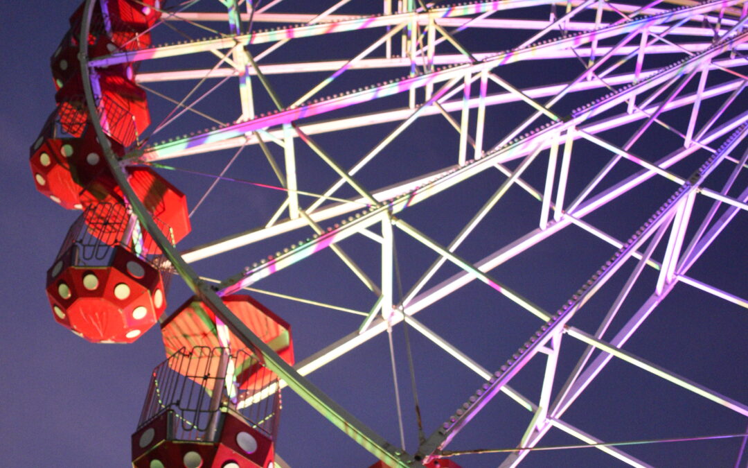 Wonderland’s Ferris wheel lit up once again