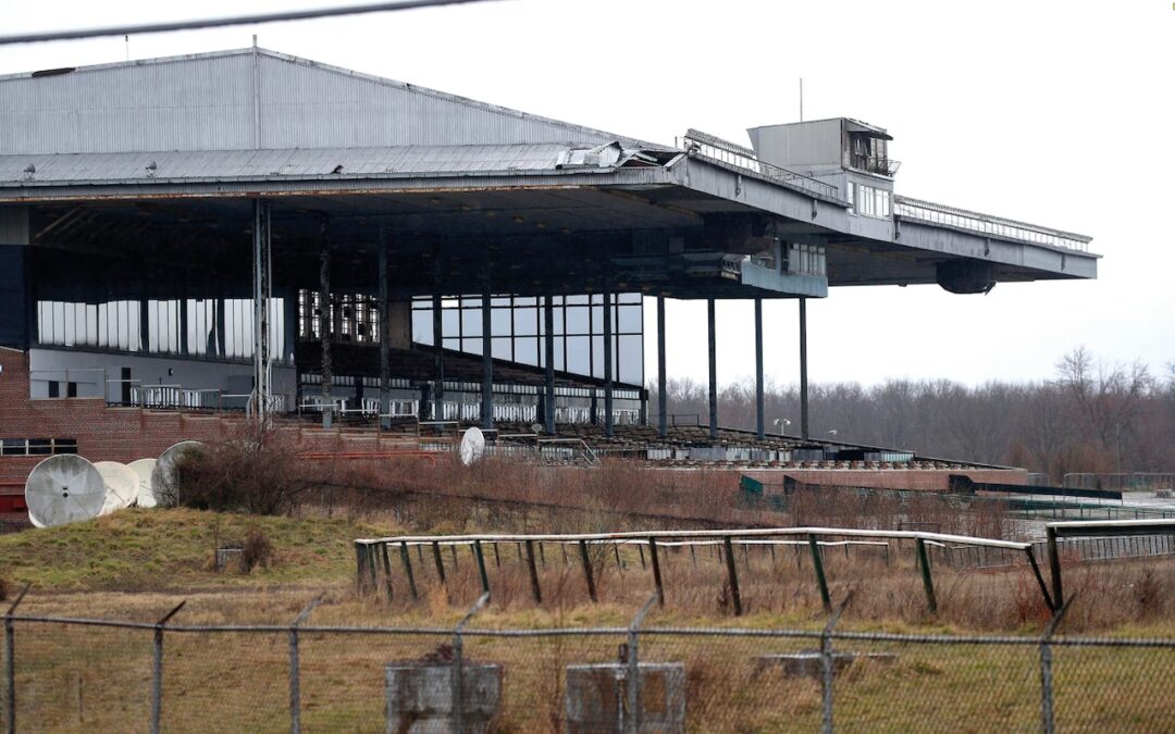 Amazon trots out warehouse plan for Atlantic City Race Course property