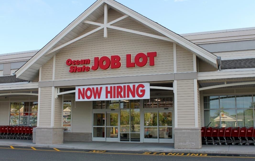 Discount store chain to open second local store