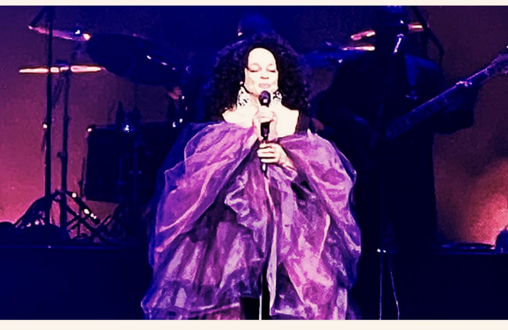 Hollywood stars, classic rock heroes lead fall casino entertainment schedule