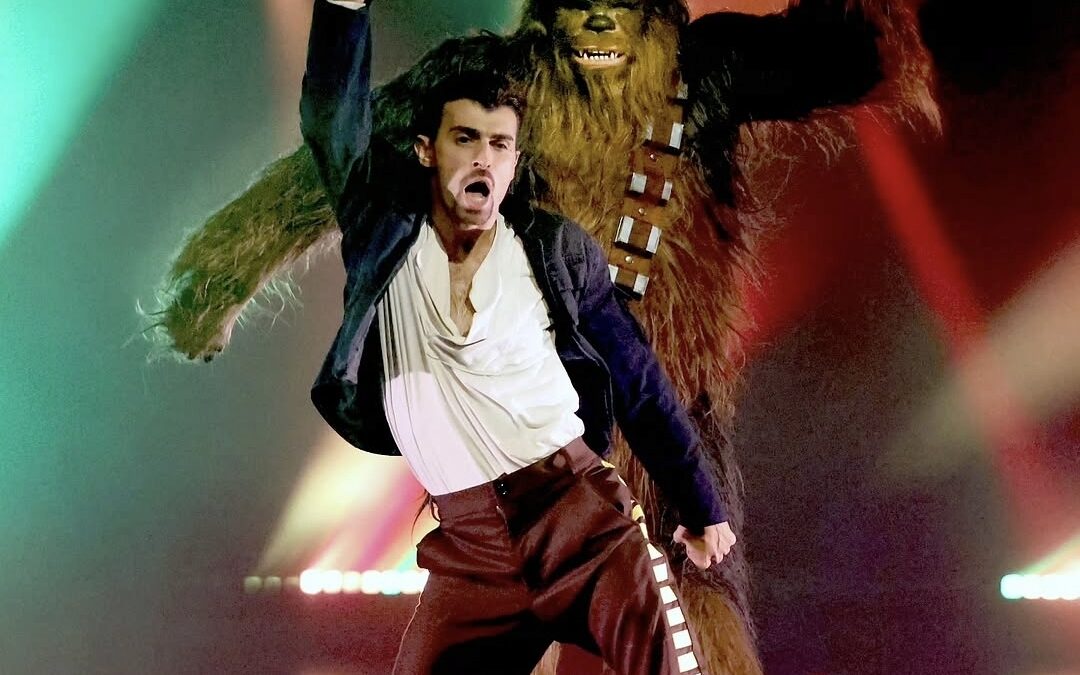 At Harrah’s, ‘Star Wars’ + burlesque = ‘The Empire Strips Back’
