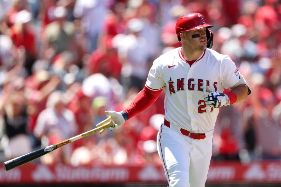 Millville’s Mike Trout thrills local youngsters at baseball camp